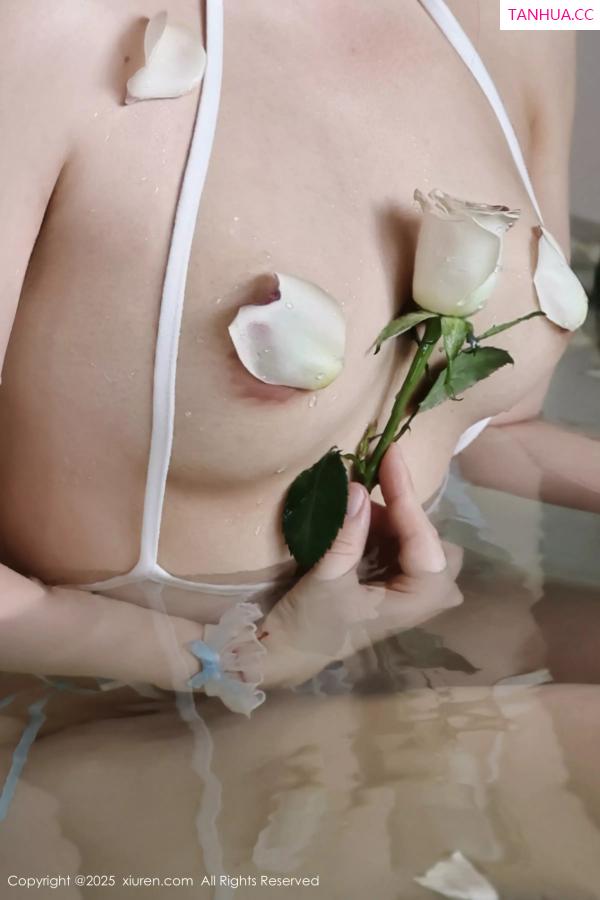   [XiuRen]高清写真图 2025.04.25 No.10199 小芭乐 黑色比基尼第62张图片